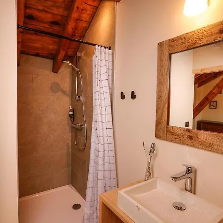 Holiday home Domaine Agricole Cotze / Enveitg